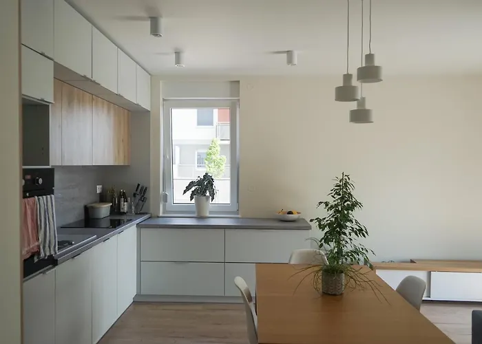 Przytulne Mieszkanie W Cichej Okolicy דירה *